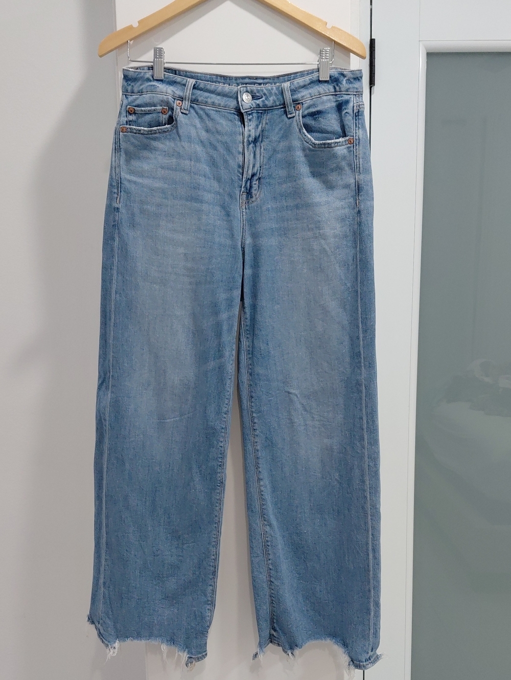 AE Super High Rise Baggy Wide Leg Jeans